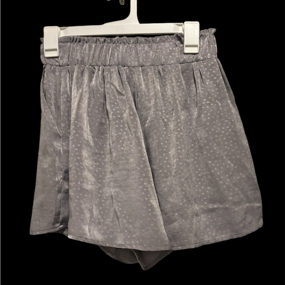 NWT Glam Montego Dot Shorts Gray M